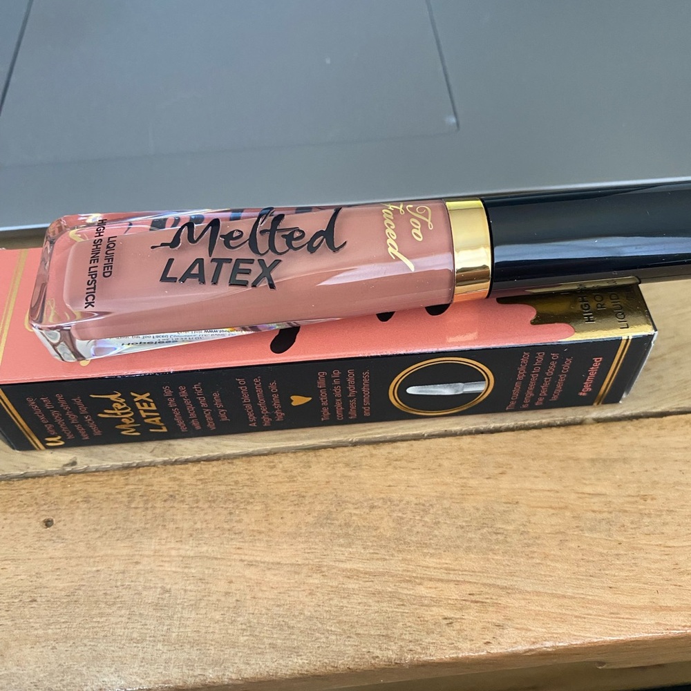 Too Faced Pink Lipstick High-Shine Makeup